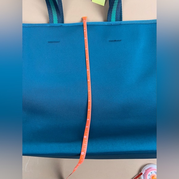 Summersalt NEW tote bag - Picture 9 of 11